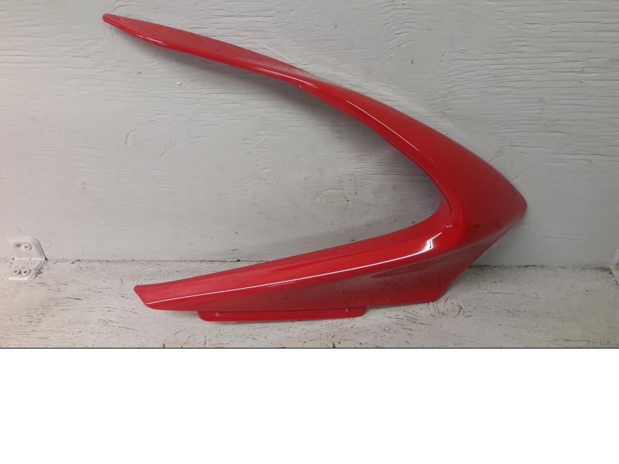 Framsidan på Toppkåpa från en Ducati 899 Panigale -2014 motorcykel.