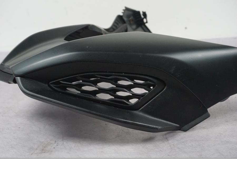 Extrabild1 på Frontkåpa från en Ducati Multistrada V4 -2024 motorcykel.