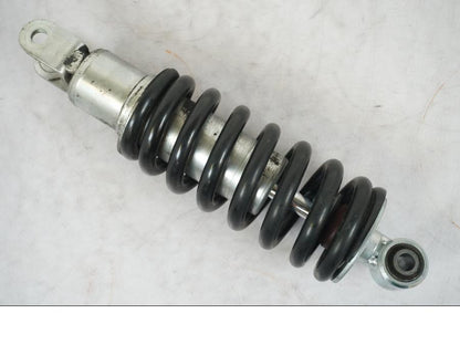 Framsidan på Stötdämpare från en Yamaha MT 125 -2017 motorcykel.