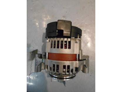 Vänster sida på Generator från en BMW K 1600 -2011 motorcykel.