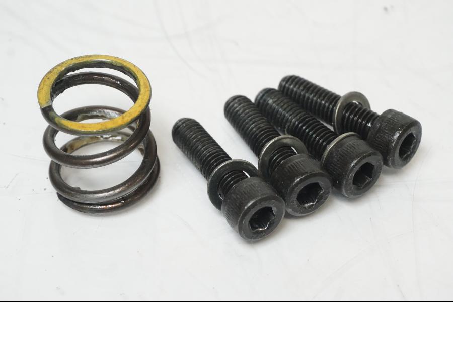 Baksidan på Kardanaxel från en Kawasaki VN 1500 Mean Streak -2002 motorcykel.