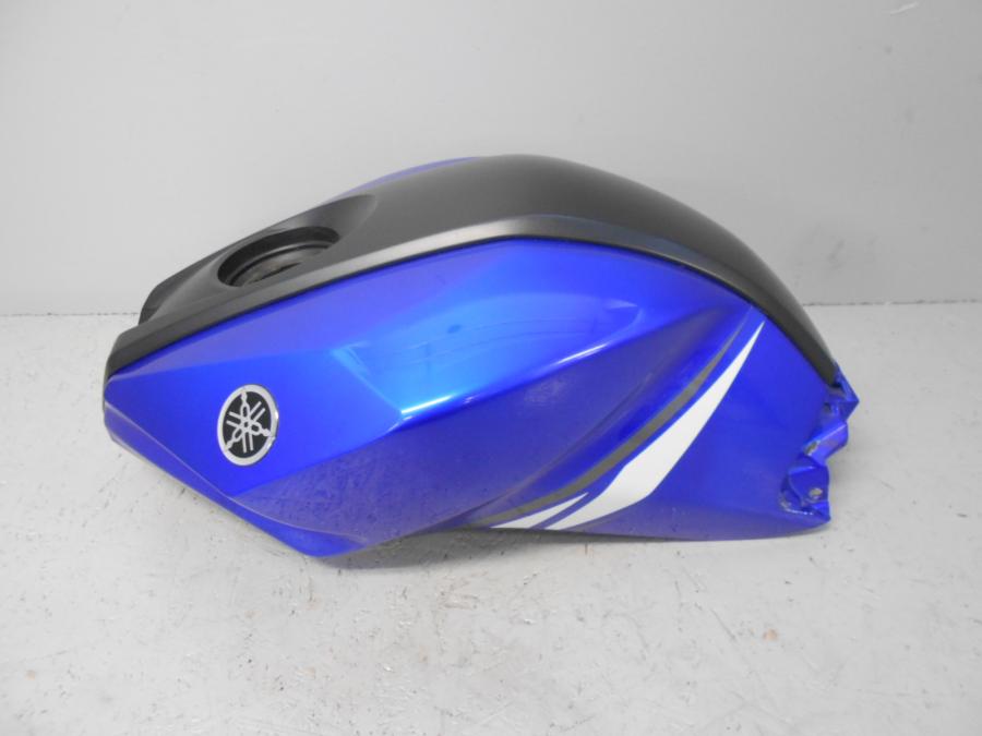 Baksidan på Bensintankskåpa från en Yamaha YZF-R 125 -2009 motorcykel.