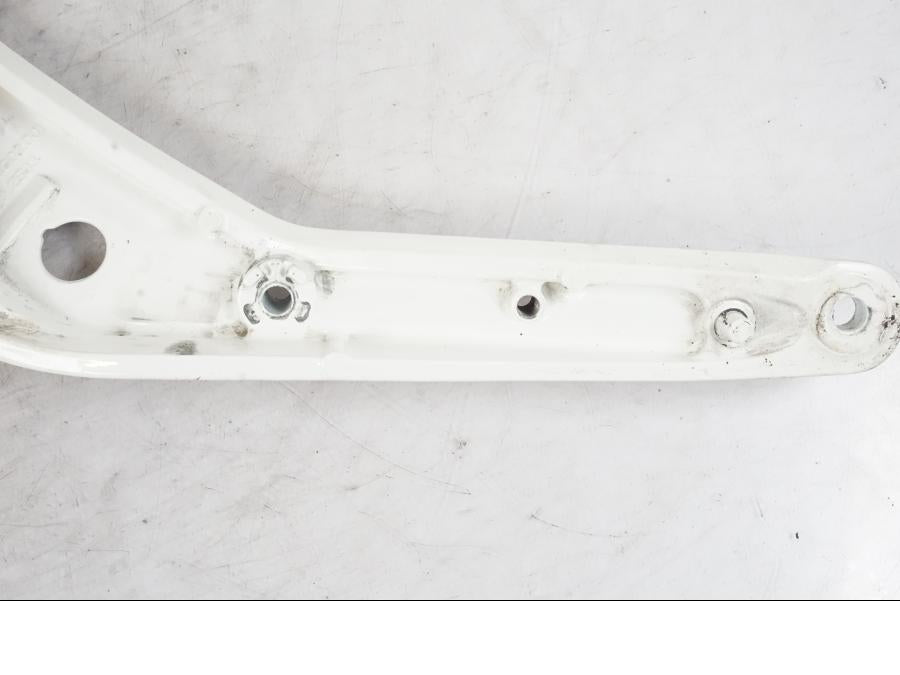 Extrabild2 på Bakram från en KTM 690 Duke -2015 motorcykel.