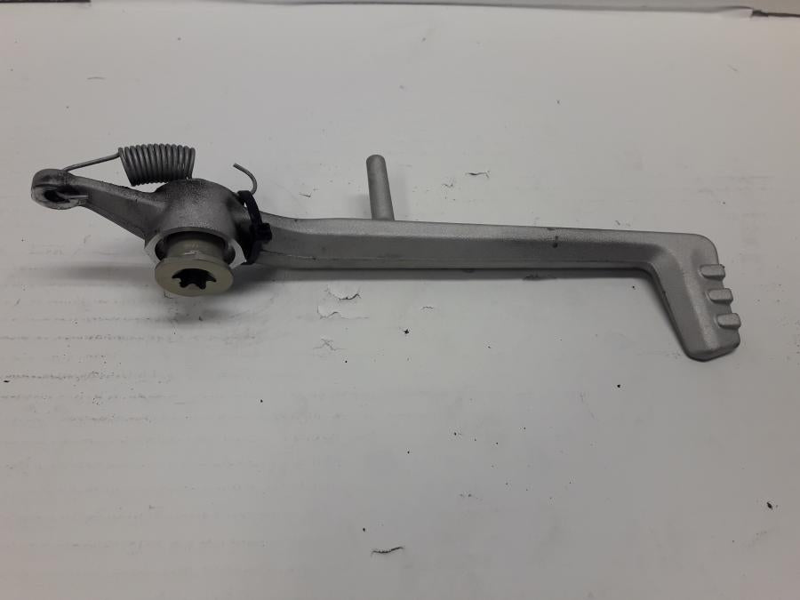 Framsidan på Bromspedal från en BMW R 1250 RS -2020 motorcykel.