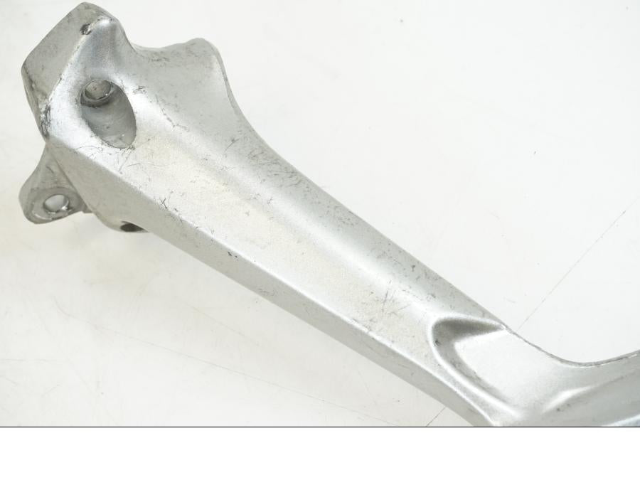 Baksidan på Styre från en Honda ST 1300 -2002 motorcykel.