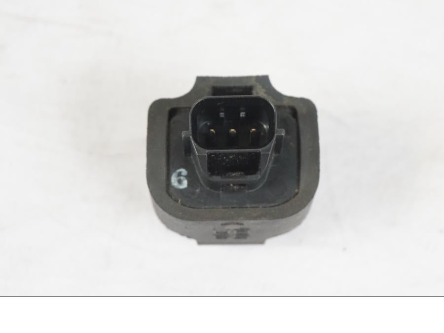 Baksidan på Tilt Sensor från en Kawasaki ER-6N -2016 motorcykel.