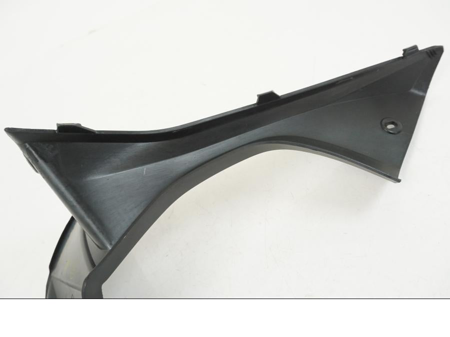 Extrabild2 på Instrumentpanelkåpa från en Kawasaki ER-6F -2016 motorcykel.