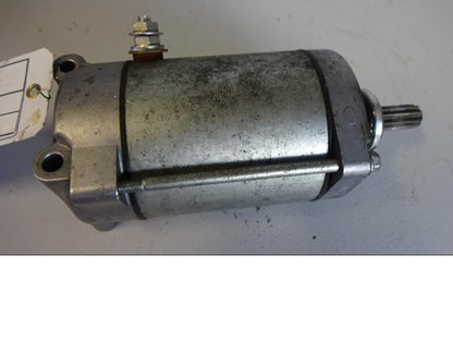 Baksidan på Startmotor från en Yamaha FZ-1 N -2007 motorcykel.