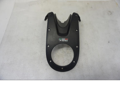 Framsidan på Bensintankskåpa från en Ducati Monster 796 -2013 motorcykel.