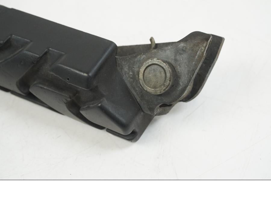 Snett nerifrån på Fotpinne från en Yamaha XT 660 X -2005 motorcykel.