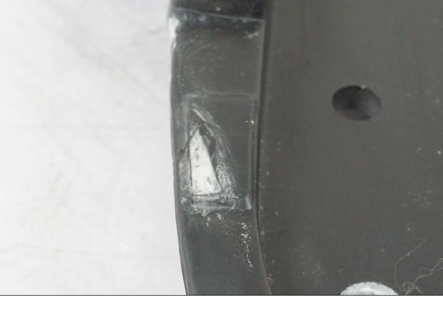 Vänster sida på Undertail från en Suzuki GSX-R 750 -2007 motorcykel.