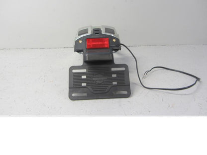 Framsidan på Skylthållare från en H-D FLSS Softail Slim -2016 motorcykel.