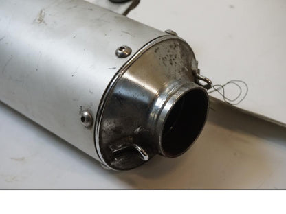 Baksidan på Ljuddämpare från en KTM 625 SMC -2005 motorcykel.