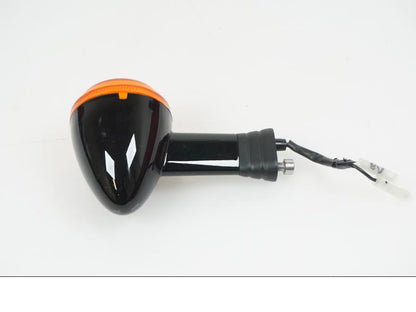 Höger sida på Blinkers från en Triumph Bonneville T120 -2020 motorcykel.