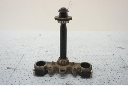 Framsidan på Gaffelkrona från en BMW F 650 GS -2001 motorcykel.