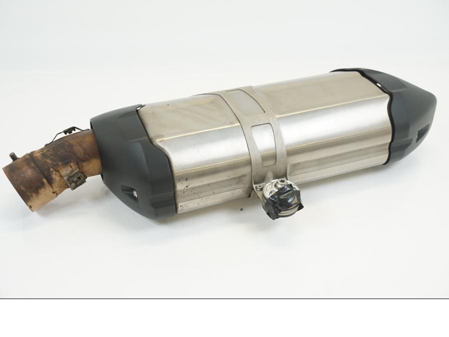 Höger sida på Ljuddämpare från en BMW R 1200 GS -2018 motorcykel.