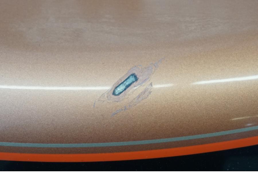 Snett uppifrån på Framskärm från en H-D Touring Road King Classic FLHRCI -2008 motorcykel.