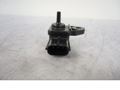 Vänster sida på Mapsensor från en Kawasaki VN 1500 -2003 motorcykel.