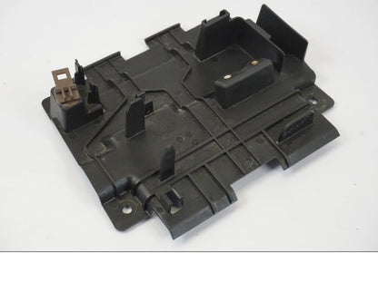 Baksidan på Undertail från en Triumph Trident -2021 motorcykel.