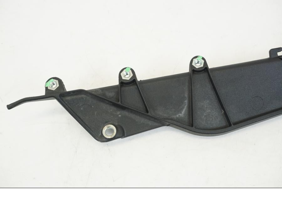 Baksidan på Bakvinge från en Ducati Streetfighter V4 -2020 motorcykel.