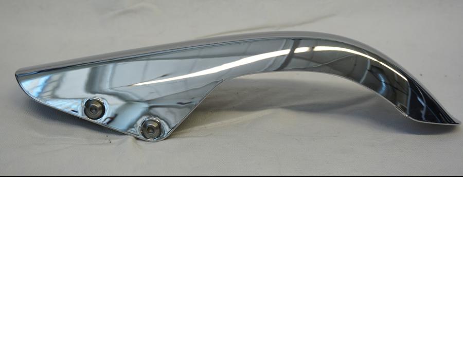 Framsidan på Remskydd från en Kawasaki VN 900 -2006 motorcykel.