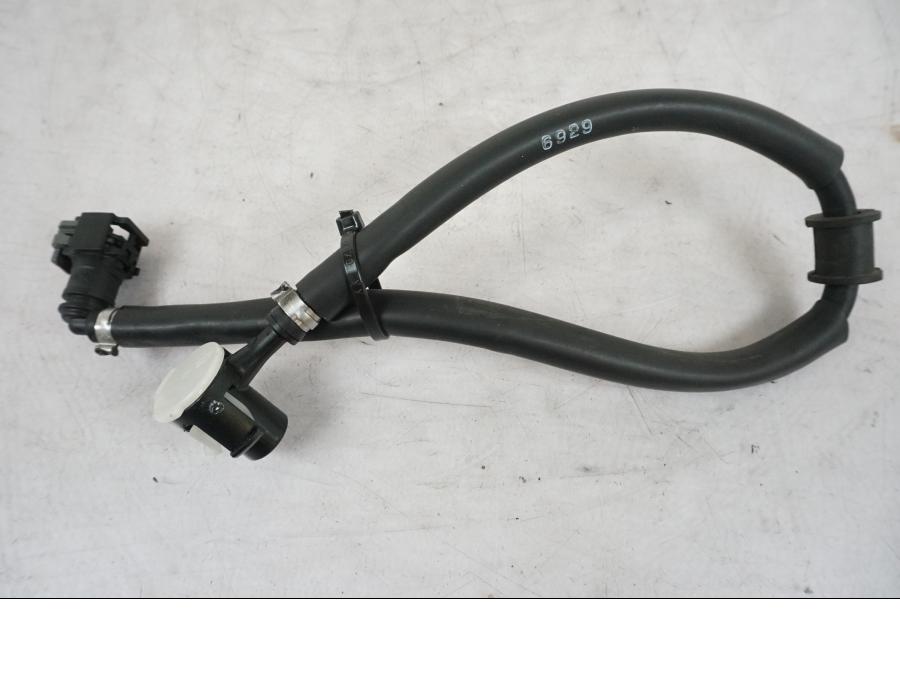 Framsidan på Bensinledning från en Yamaha MT 125 -2017 motorcykel.