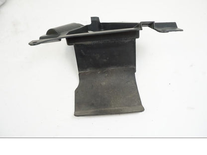 Höger sida på Undertail från en Yamaha XVS 1100 -2004 motorcykel.