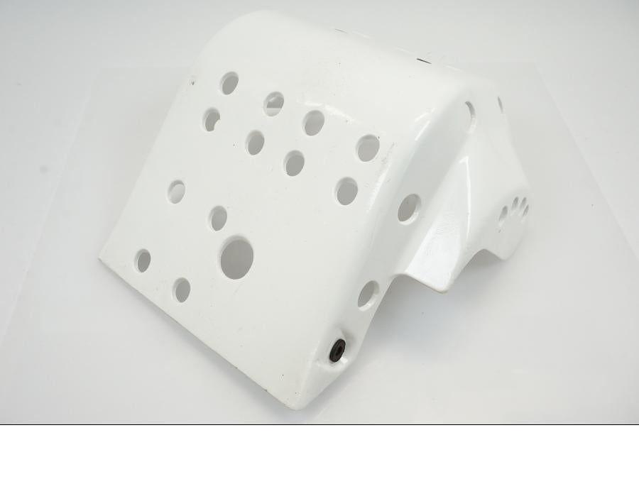 Vänster sida på Hasplåt från en Suzuki DR 750 S -1988 motorcykel.