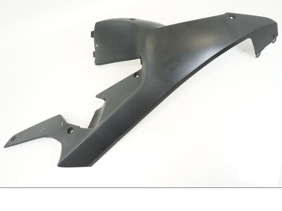 Framsidan på Magkåpa från en Honda ST 1300 -2002 motorcykel.