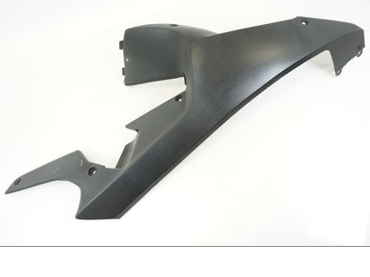 Framsidan på Magkåpa från en Honda ST 1300 -2002 motorcykel.