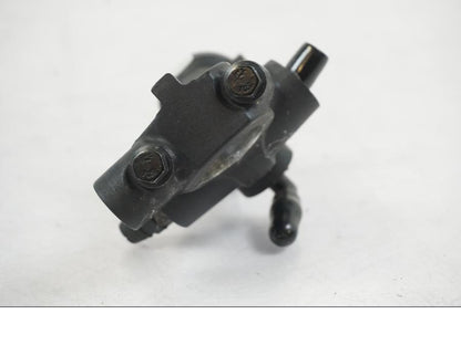 Vänster sida på Bromshuvudcylinder från en KTM 1290 Super Duke R -2022 motorcykel.