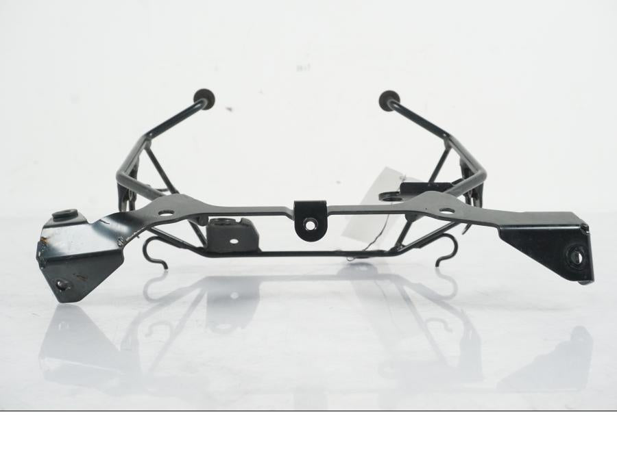 Extrabild3 på Toppkåpstag från en Suzuki VZR 1800 -2009 motorcykel.