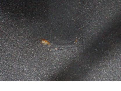 Vänster sida på <p>Bensintank från Yamaha XT 660 X 2008.</p>

<p>Bucklig, ytrost och lackskador se bilder.</p> motorcykel.