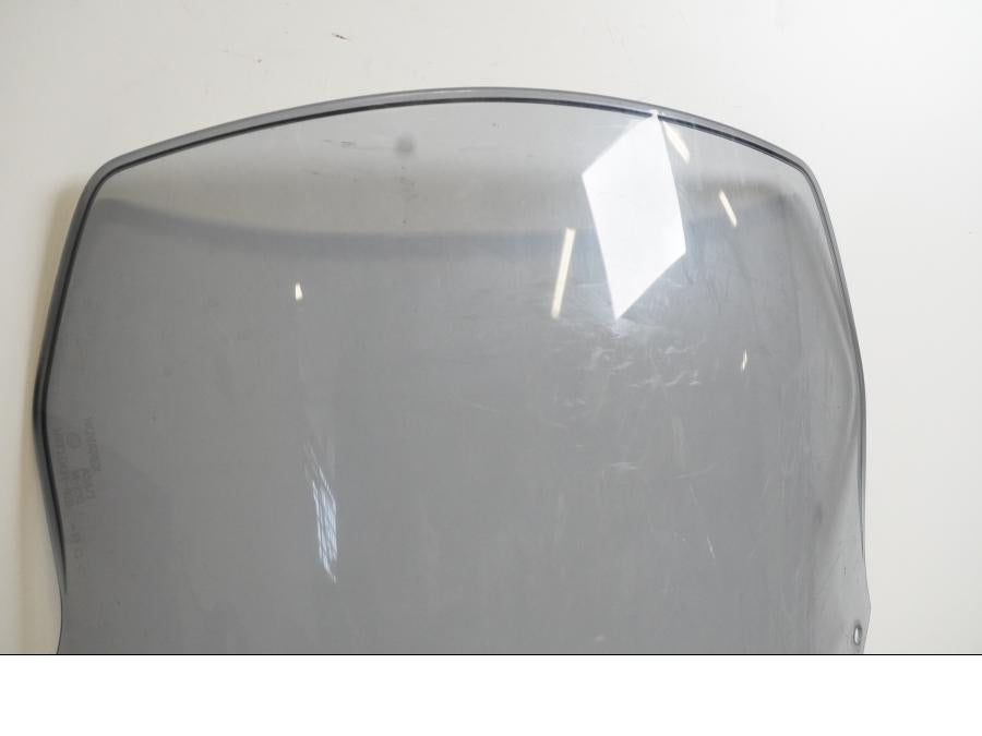 Höger sida på Vindruta från en Yamaha FZ-8 -2011 motorcykel.