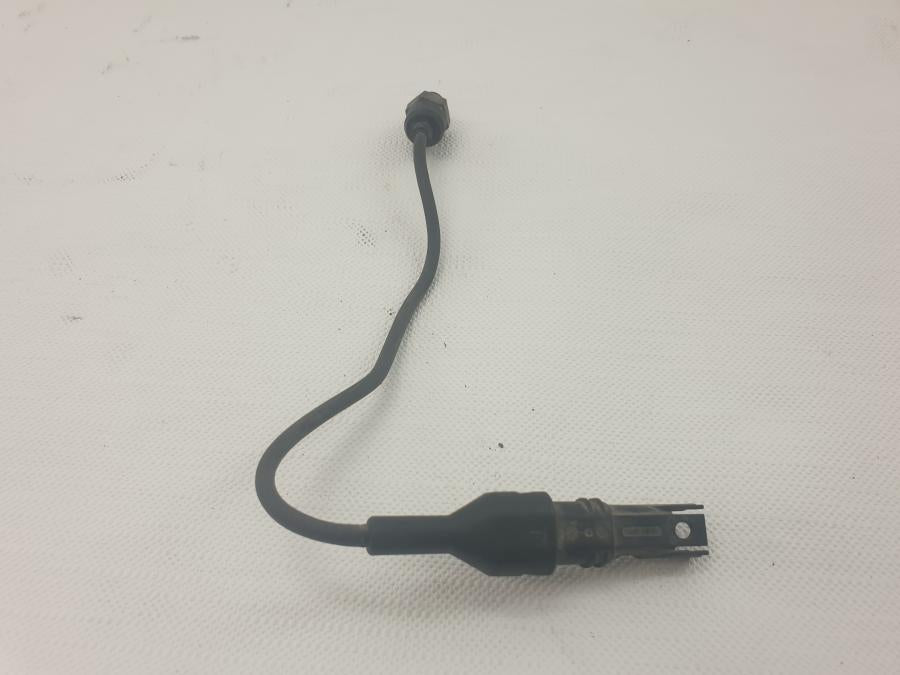 Baksidan på Temperatursensor från en BMW R 1200 GS -2006 motorcykel.