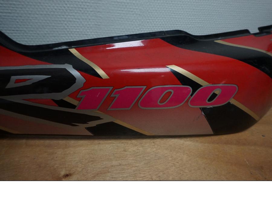 Baksidan på Bakvinge från en Suzuki GSX-R 1100 -1992 motorcykel.