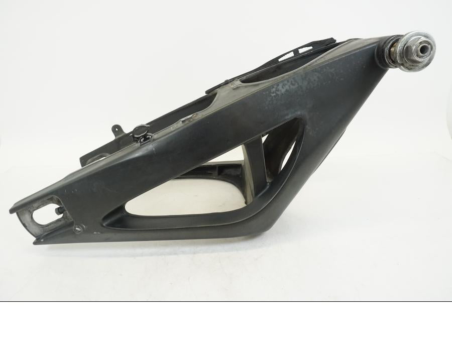 Snett nerifrån på Sving från en Yamaha YZF 1000 R1 -2004 motorcykel.