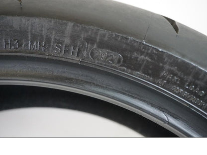Extrabild3 på <p>Begagnad däck av märket - och modell Sportforce  .</p>

<p>Dimension 190/50-17. 73W</p>

<p>Mönsterdjup ca.4,5mm</p>

<p>Tillv. 29/2021</p> moped.