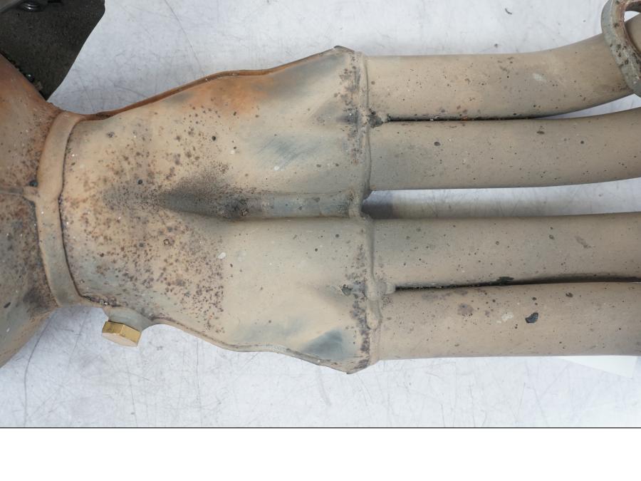 Extrabild4 på Avgassystem från en Yamaha XJ 6 -2012 motorcykel.