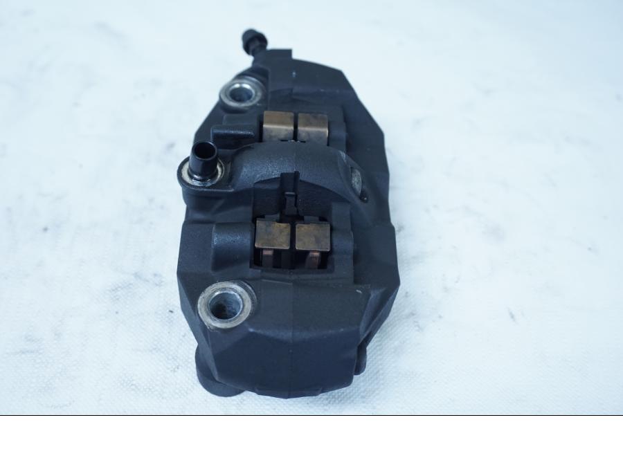 Framsidan på Bromsok från en Suzuki GSX-R 1000 -2008 motorcykel.