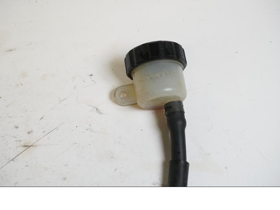 Höger sida på Bromshuvudcylinder från en Yamaha XTZ 660 -1995 motorcykel.