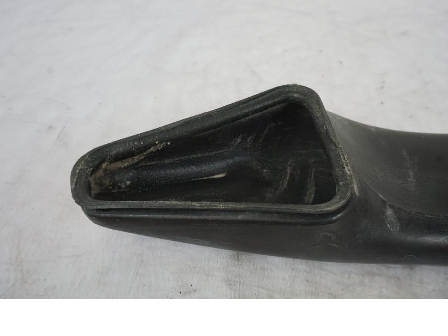 Höger sida på Luftintag från en BMW R 1150 GS -2002 motorcykel.