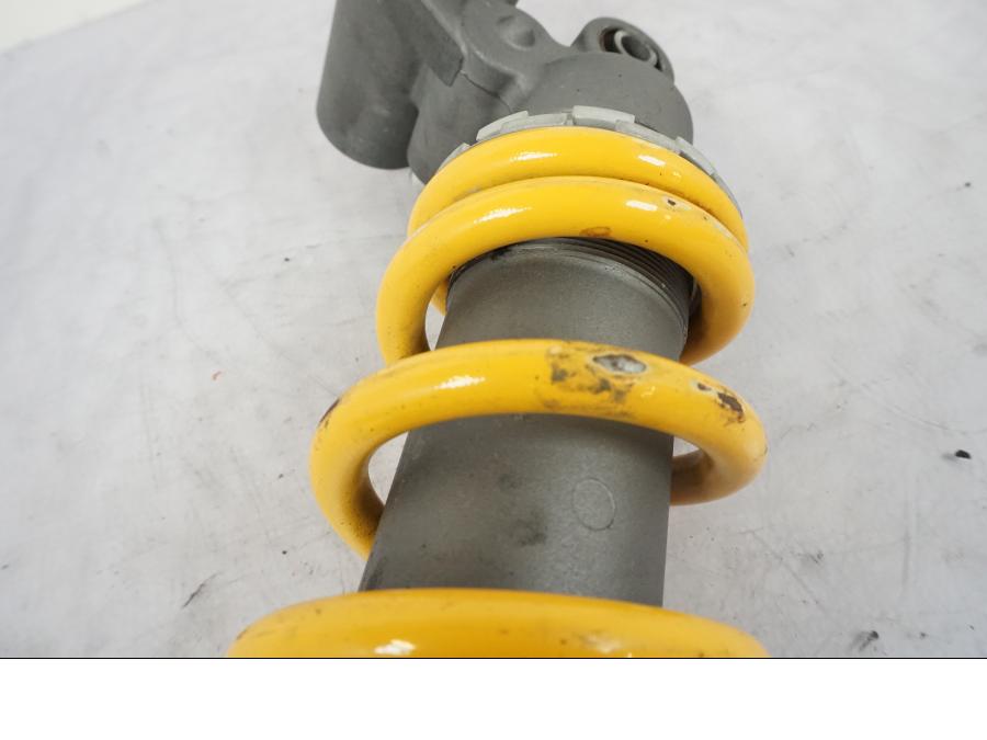 Vänster sida på Stötdämpare från en Suzuki GSX-R 1000 -2005 motorcykel.