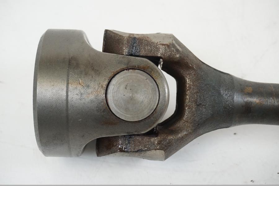 Snett nerifrån på Kardanaxel från en Kawasaki VN 1500 Mean Streak -2002 motorcykel.