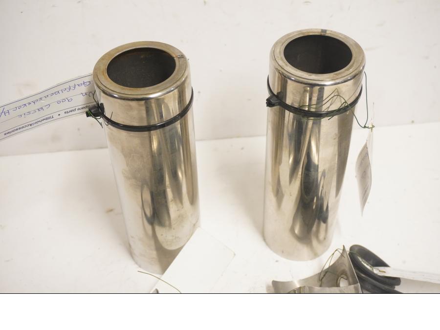 Höger sida på Gaffelbendekor från en Kawasaki VN 900 -2008 motorcykel.