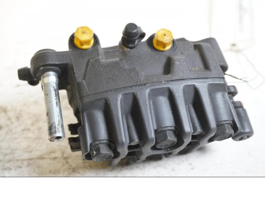 Baksidan på Bromsok från en Honda CBR 1100 XX -1997 motorcykel.