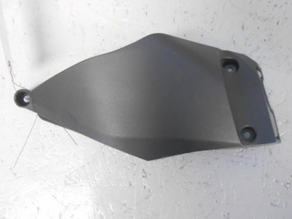 Framsidan på Luftintag från en Ducati Streetfighter 1098 -2010 motorcykel.