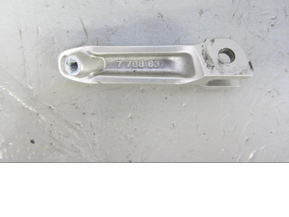 Baksidan på Fotpinne från en BMW S 1000 R -2015 motorcykel.