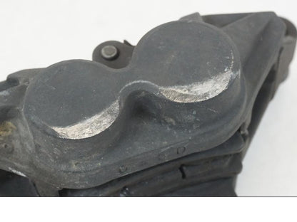 Snett uppifrån på Bromsok från en Yamaha XT 1200 A -2010 motorcykel.