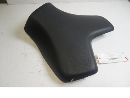 Framsidan på Sadel från en Kawasaki Z 1000 -2008 motorcykel.